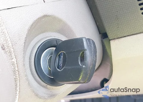 2010 Ford Escape Xlt из США, поврежденный, VIN 1FMCU0D74AKA72068